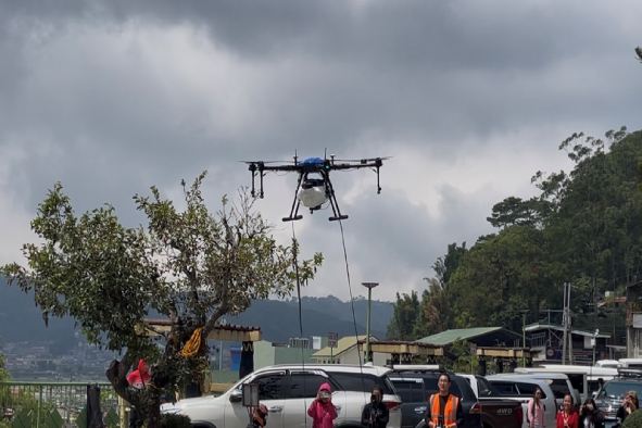 DA-11 provides P6.4-M Kadiwa facility, delivery vehicle to Davao Norte town