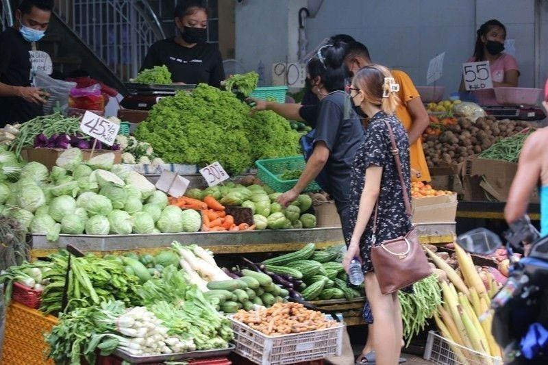 DA starts holiday market visits