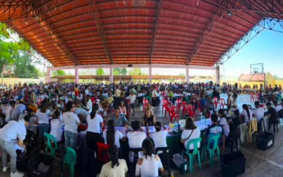 ?10-B aid program reaches farmers, fisherfolk in Canlaon City