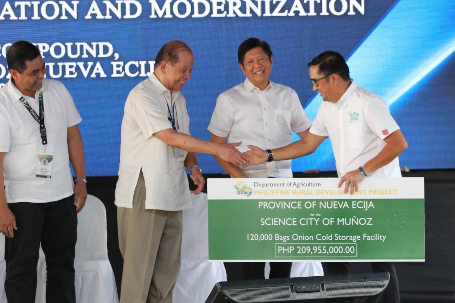 PBBM leads DA&rsquo;s P543-M assistance distribution, highlights food security as priority
