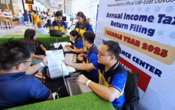Q1 Budget Deficit Narrows to ?355B on Strong Revenue Growth